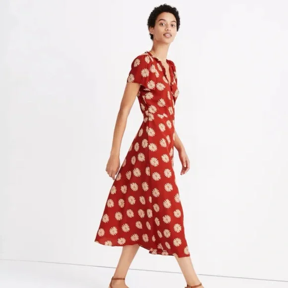 Madewell Ruffle Wrap Midi Dress in Daisy Daydream, Big Daisy Etruscan Clay - Picture 8 of 8